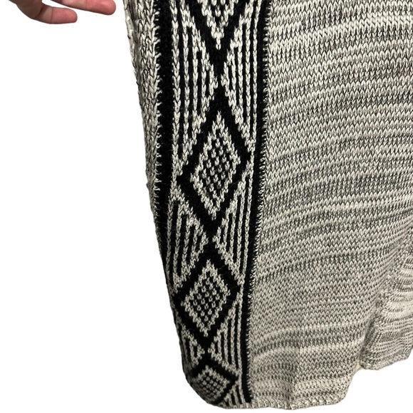 Alya Poncho Sweater Medium Super Soft Cowl Neck Poncho Lagenlook Cottagecore - Picture 8 of 8